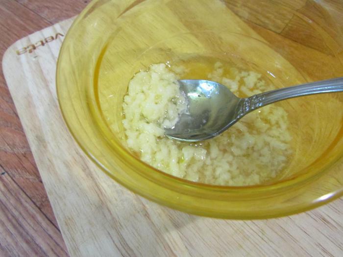 Скумбрия, фаршированная стручковой фасолью