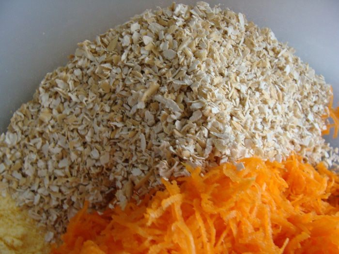 Кукурузное печенье с морковью и отрубями