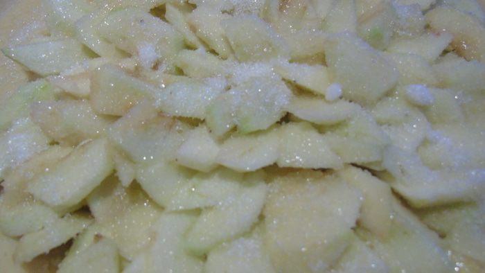 Яблочная пицца