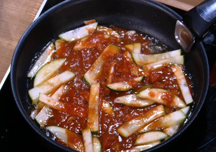 Кускус с овощами и миндальным песто 