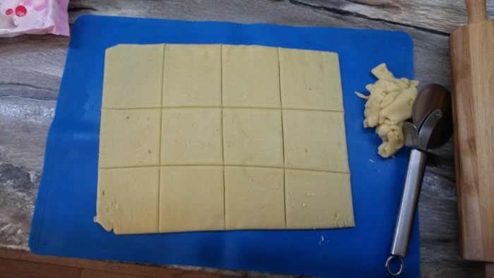Песочные конвертики с грецкими орехами