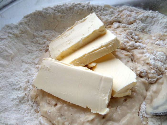 Мини-пирожки с капустой, сельдереем, шпинатом и сыром