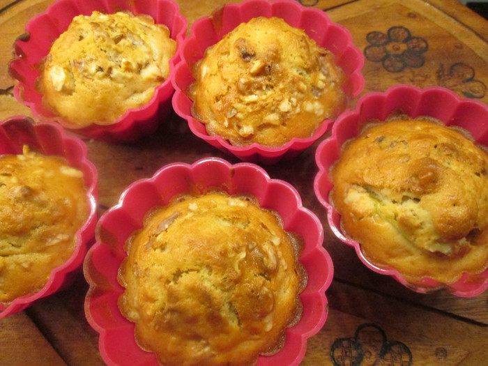 Тыквенные кексы с корицей и орехами