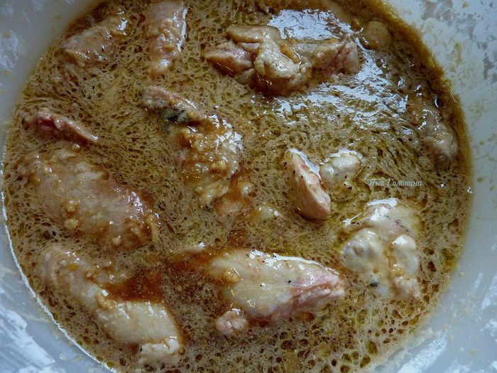 Крылышки в коле 