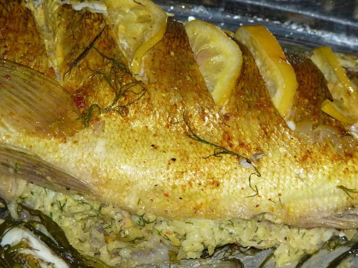 Нежный запеченный судак с начинкой