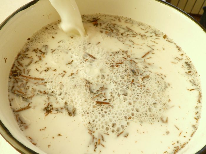 Калмыцкий чай с сахаром и корицей