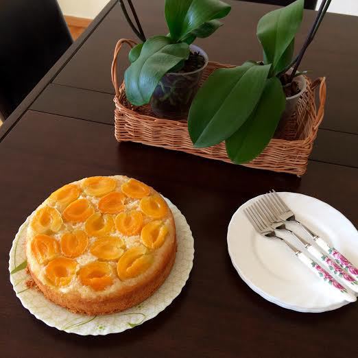 Абрикосовый пирог (Upside-Down Apricot Cake)