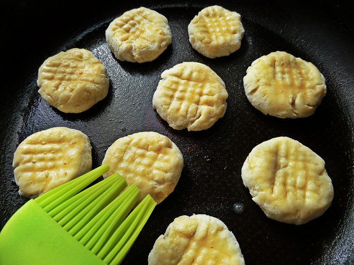 Картофельные пышечки с маком