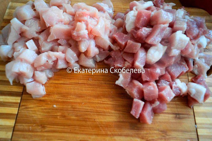 Пирог из заварного теста с ароматнейшей мясной начинкой