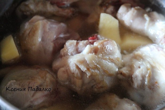 Густой куриный суп с луком