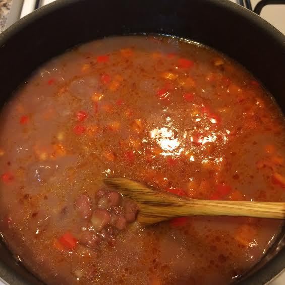Лобио (суп из красной фасоли)