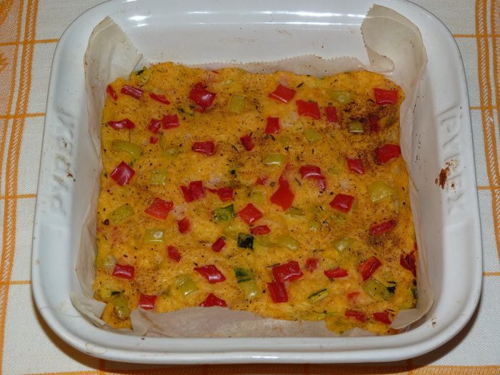 Запеченная полента с овощами