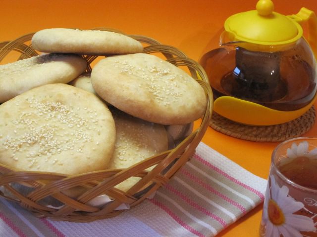 Постные лепешки с капустой