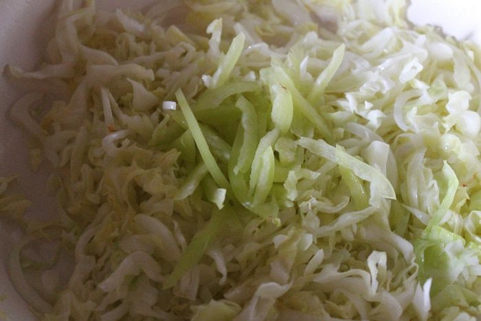 Пирог с капустой и кукурузой