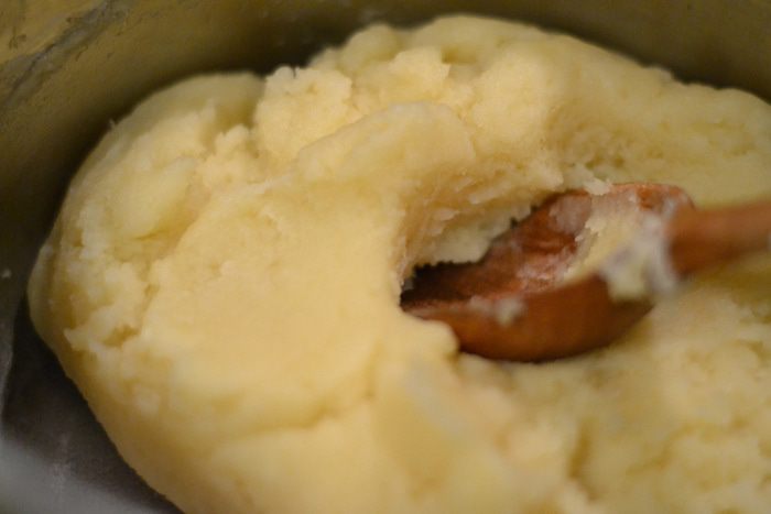 Эклеры со сливочно-шоколадным кремом (Ekler fánk)