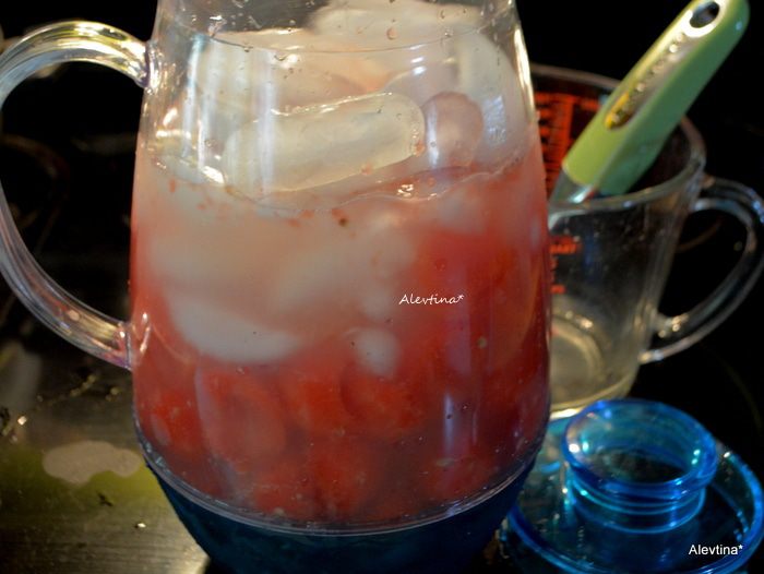 Арбузно-имбирный освежающий напиток (Watermelon-Ginger Agua Fresca)