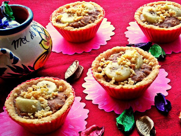 Корзиночки десертные с кремом и бананом