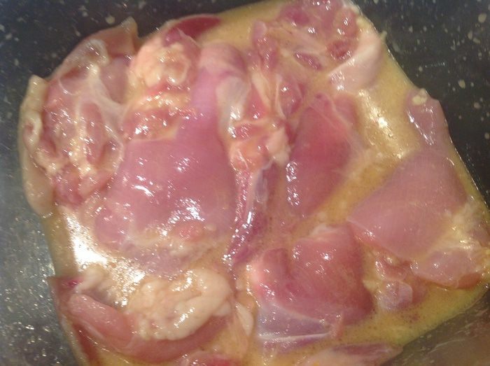 Курочка с яблоками