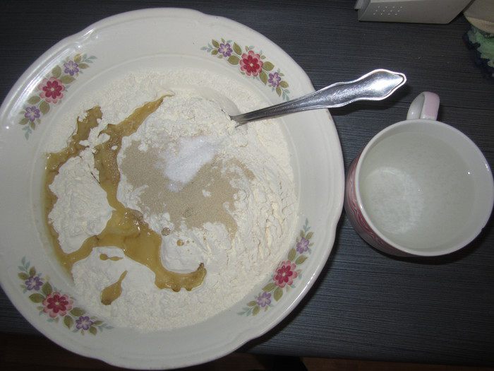 Пирог с тыквой, грушей и грудинкой