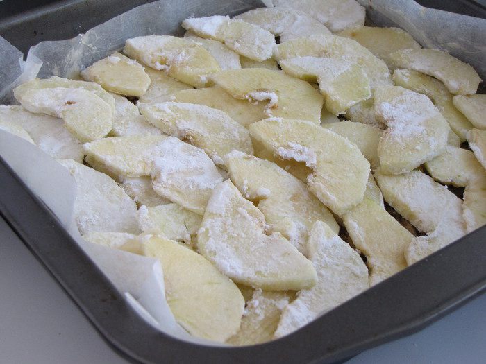 Яблочно-ореховый пирог