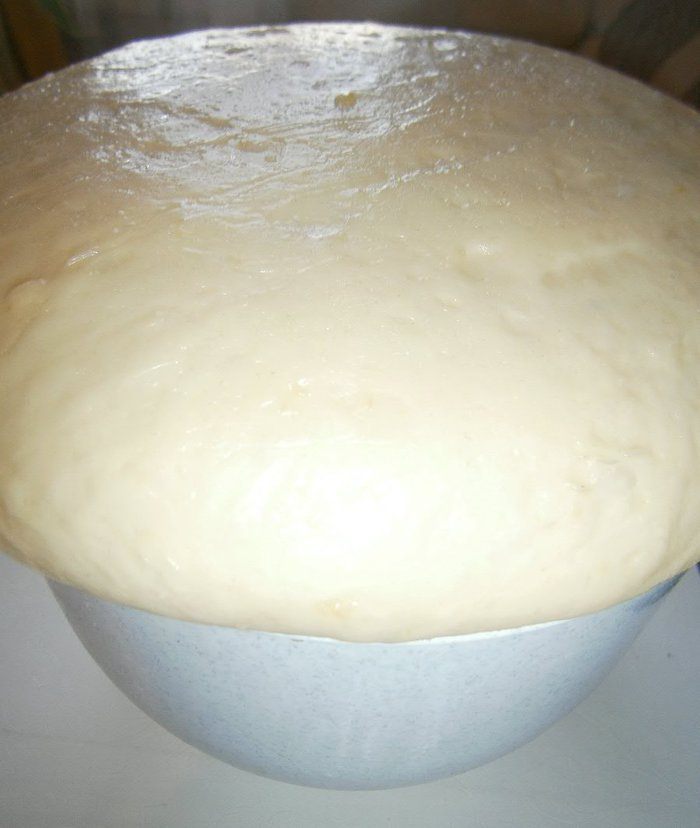 Пирог из картофельного теста с творогом и беконом