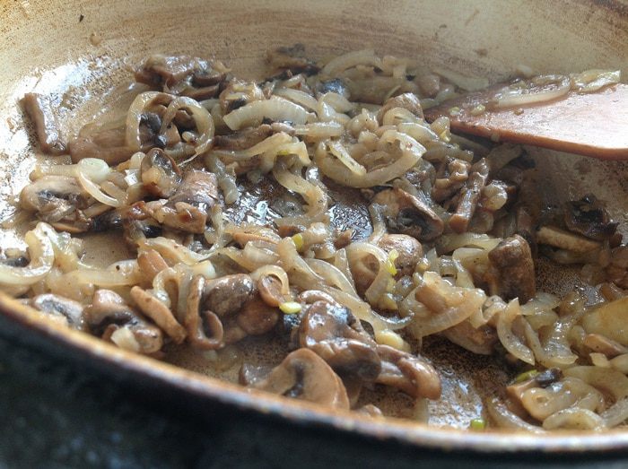 Ржаная галета с картофелем и грибами