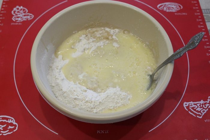Ванильные сдобные булочки с джемом