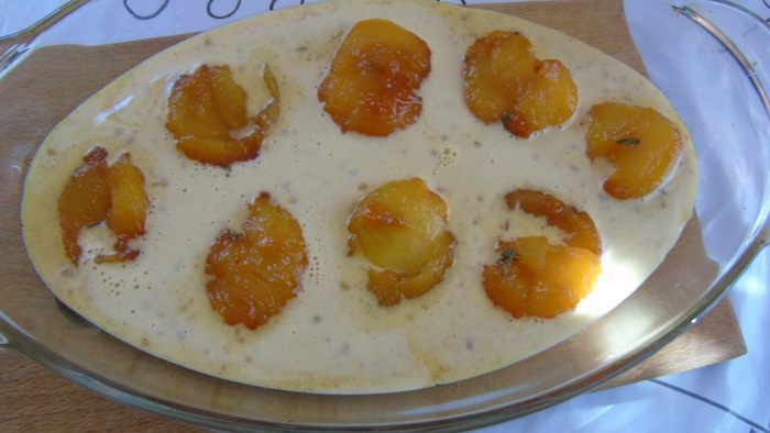 Клафути с персиками