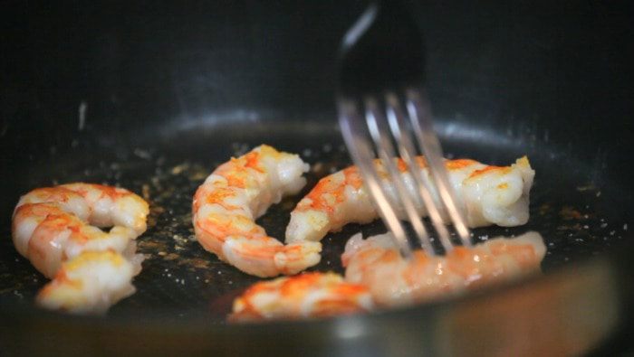 Креветки с кабачком и лимоном
