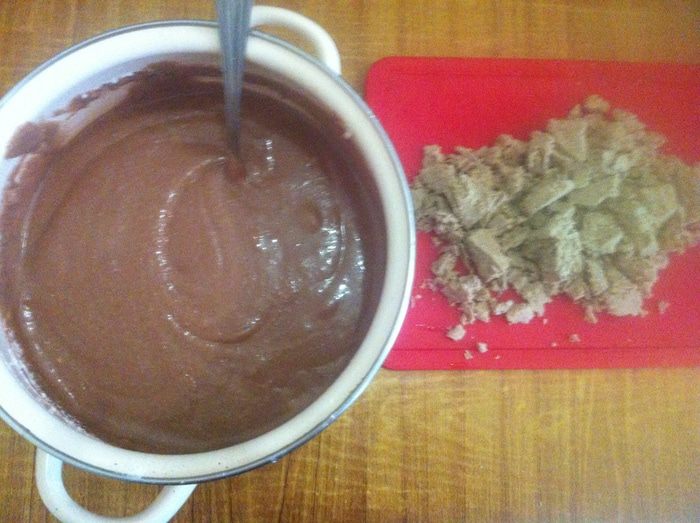 Манник шоколадный с халвой