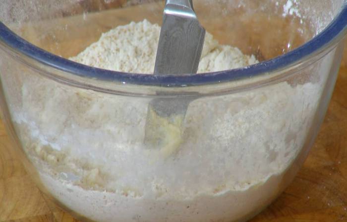 Булочки с курагой и имбирным вареньем