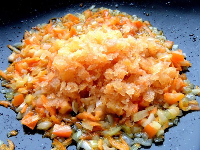 Куриные ножки в домашней аджике