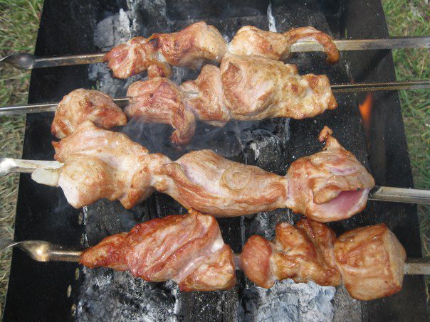 Шашлык, маринованный в кефире