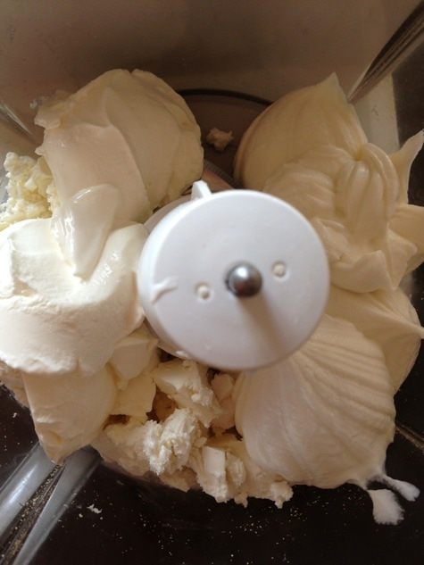 Закусочный чизкейк с джемом из помидоров черри