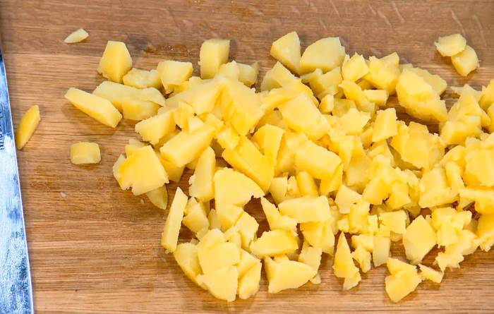 Самоса из теста фило с курицей, овощами и карри 