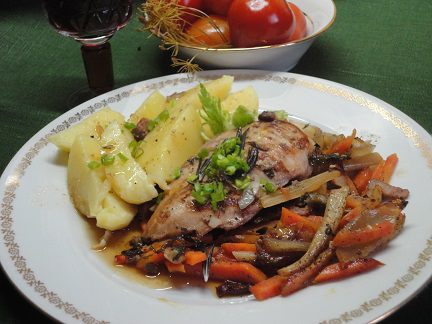 Ароматная курочка в вине