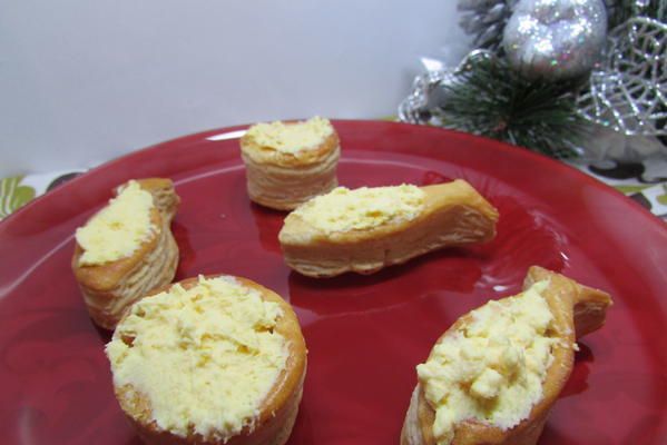 Яичный крем с красной икрой