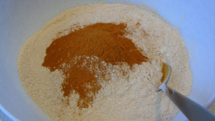 Маффины с яблоком из цельнозерновой муки