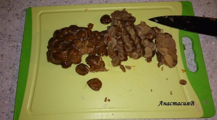 Бархатистый каштановый суп-пюре с сельдереем