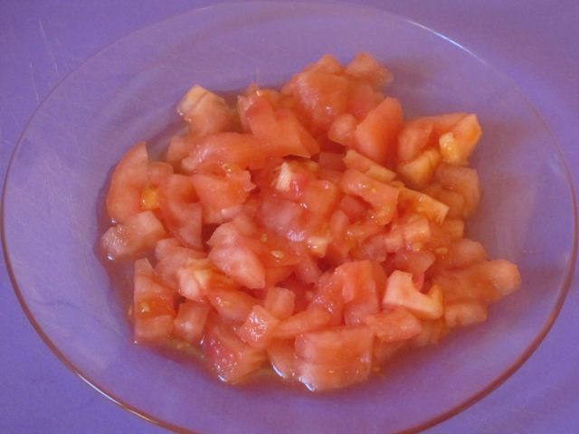 Свиные колбаски с чечевицей