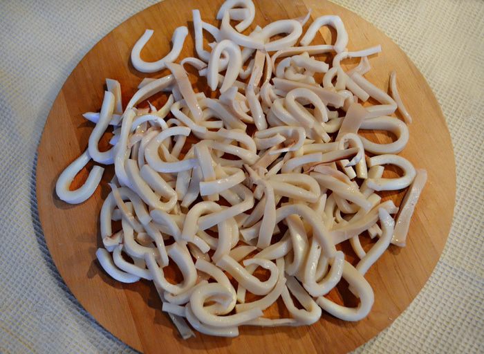 Салат с кальмарами и сельдереем