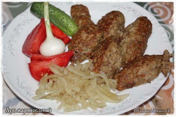 Лук маринованный