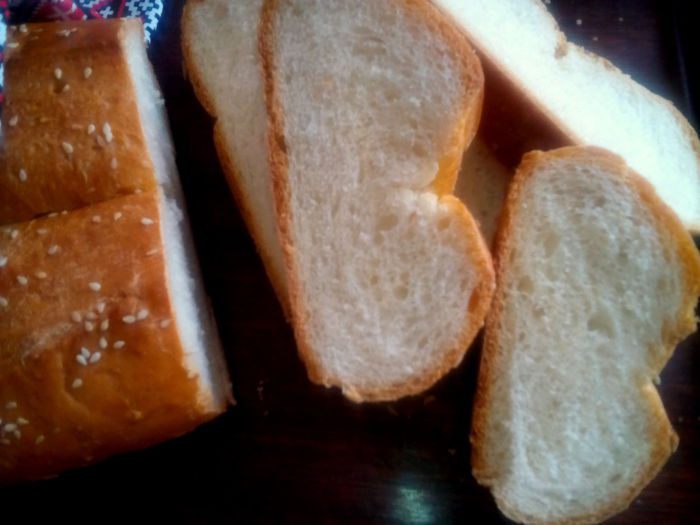 Батон с кунжутом