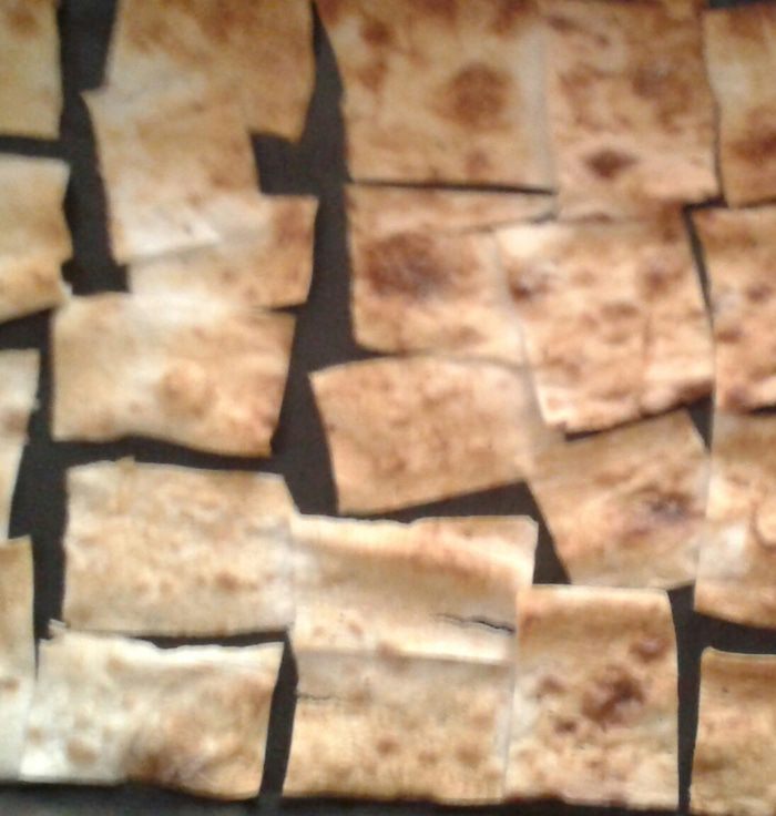 Цезарь с чипсами из лаваша