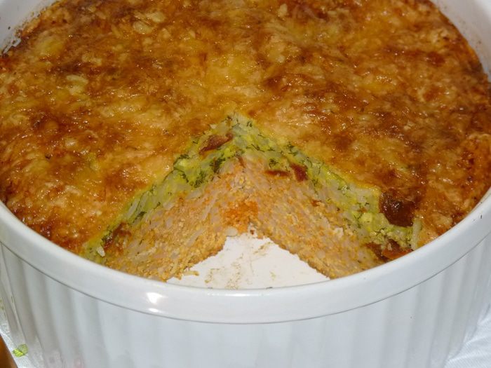 Двухслойный икорный пирог с рисом