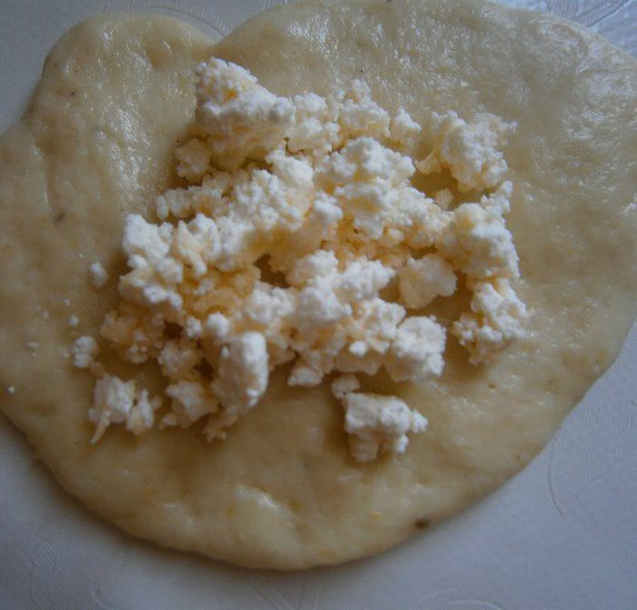 Булочки из волшебного теста с сыром