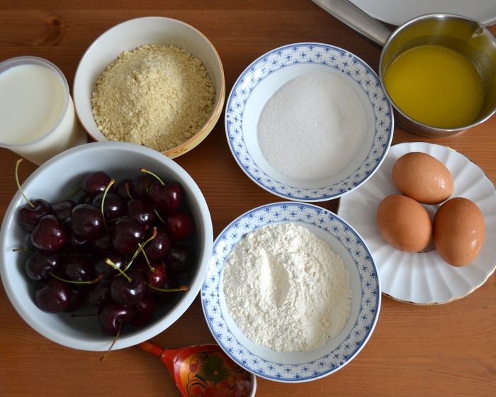 Клафути с черешней