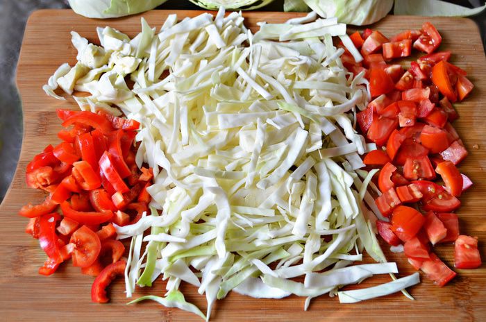 Утиные ножки с тушёной капустой