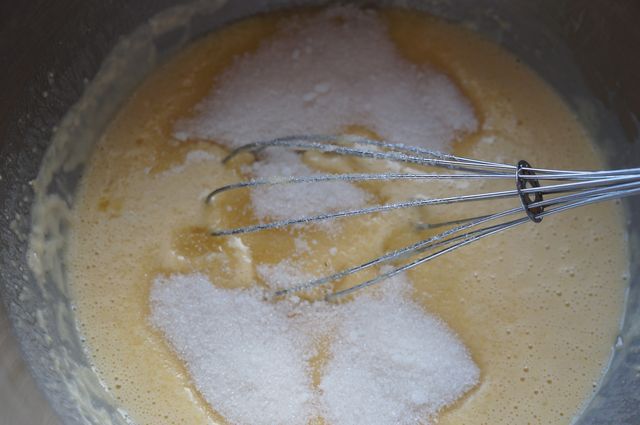 Воздушные рогалики с хрустящей ореховой начинкой (Українськи страви)