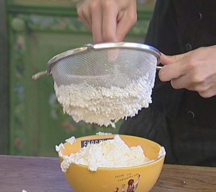 Булочки с творогом и изюмом